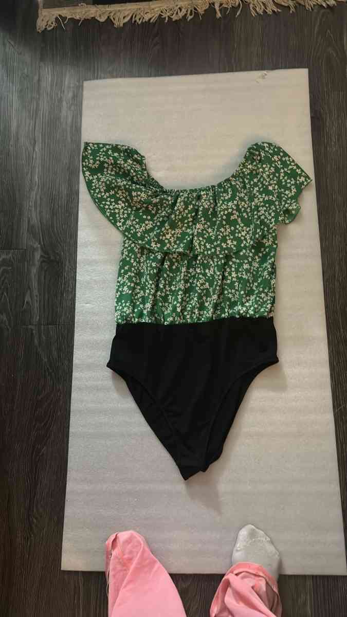 SHEIN Womens Floral Ruffle Bodysuit GreenBlack Size XL US 12 - Atlanta, Georgia - FleaMarketBay