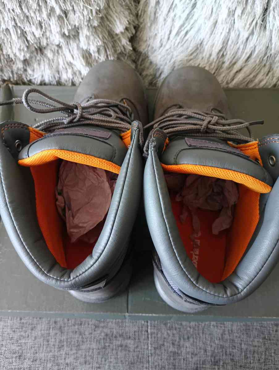 Timberland Gray Nubuck Lace Up Waterproof Ankle Boots  Size - Frostproof, Florida - FleaMarketBay