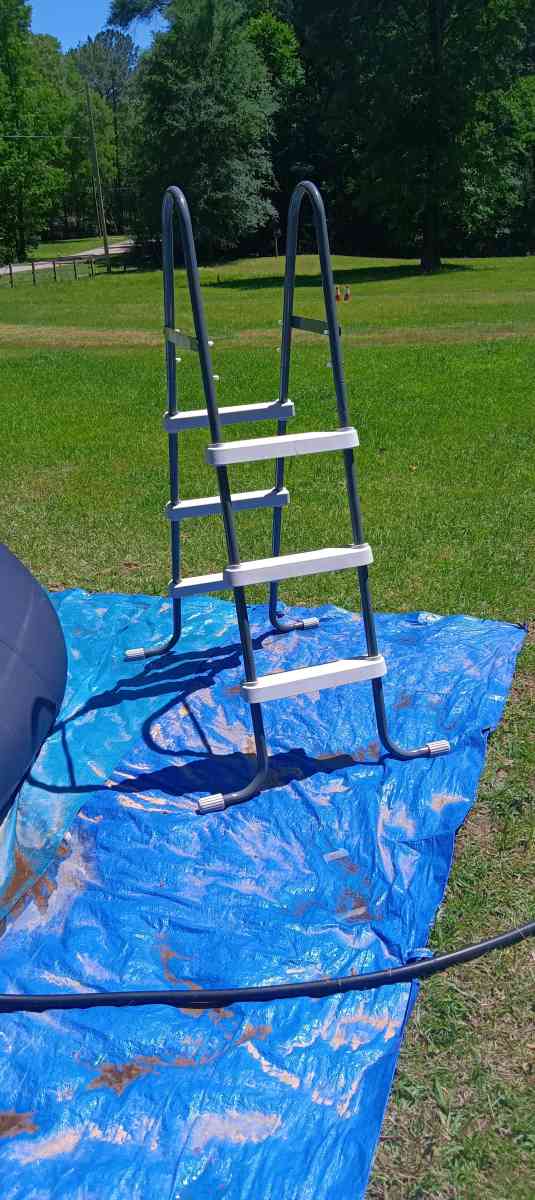 Intex swimming pool - Waskom, Texas - FleaMarketBay