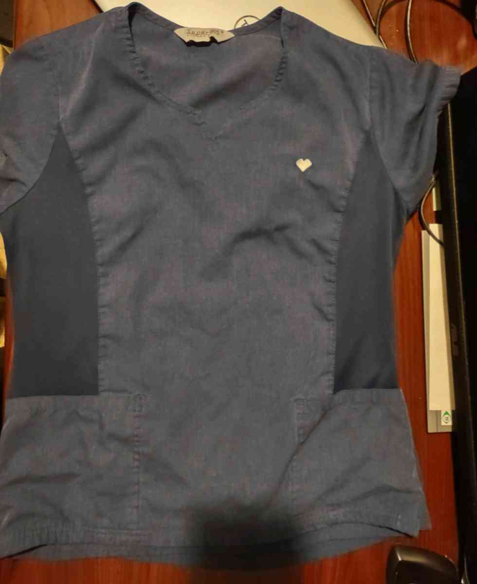 CVS womens uniform scrub tops - Inola, Oklahoma - FleaMarketBay