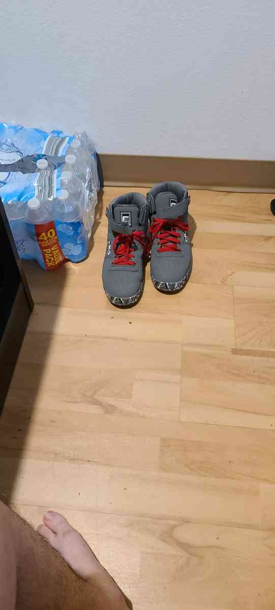 fils shoes high tops - Lake Charles, Louisiana - FleaMarketBay