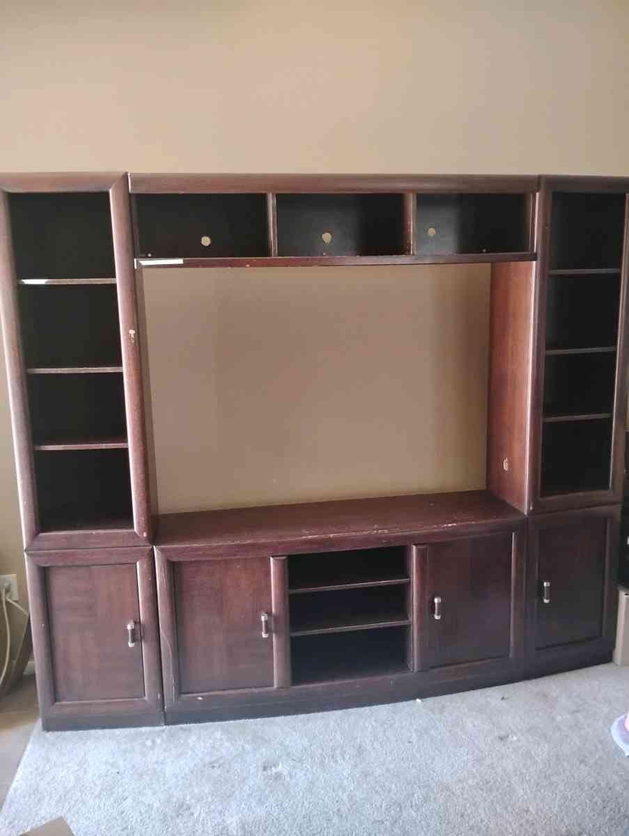 dark brown beautiful entertainment center - Casa Grande, Arizona - FleaMarketBay