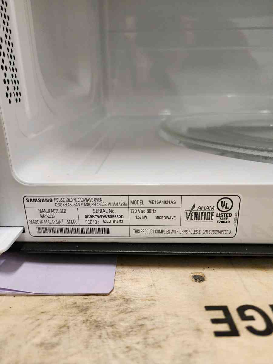 Microwave - Westminster, California - FleaMarketBay