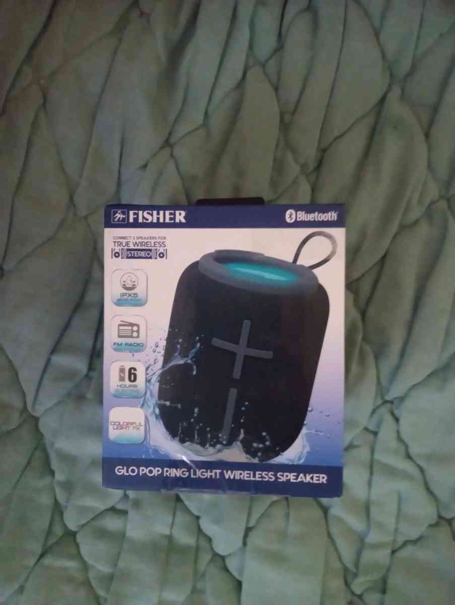 Fisher waterproof Bluetooth speaker - Knoxville, Tennessee