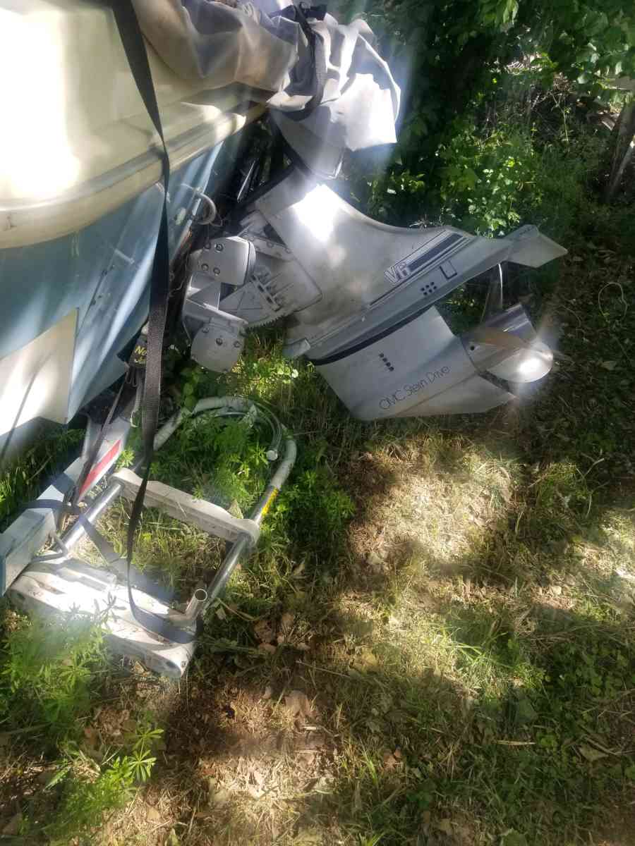 Seaswirl Ski Boat - Colfax, California - FleaMarketBay