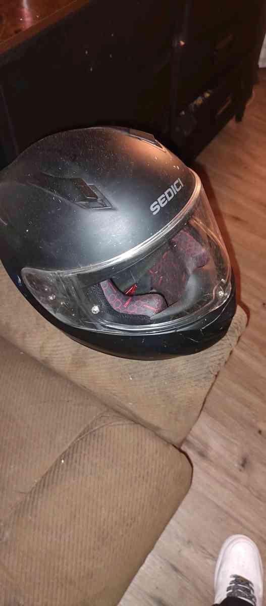 motorcycle helmet - Salem, Oregon