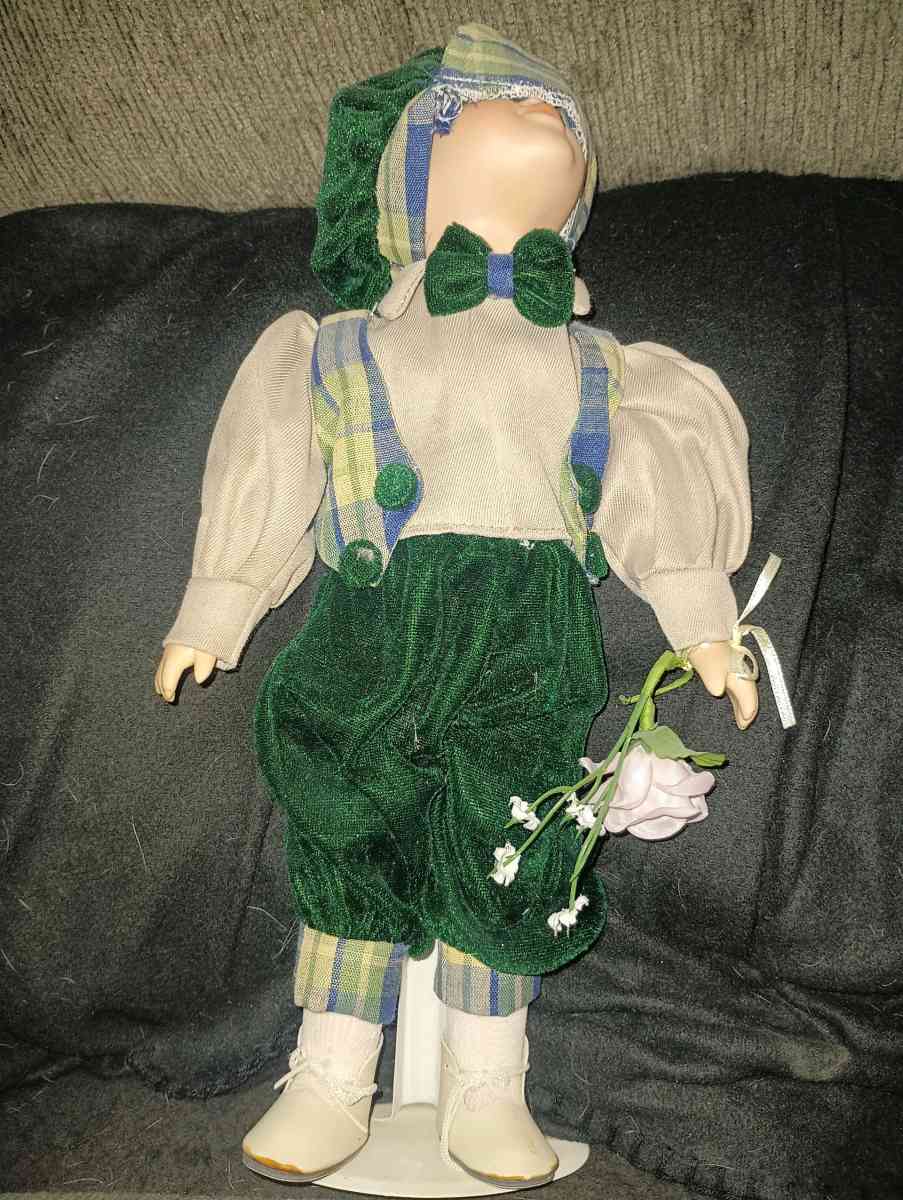 vintage porcelain dolls - Phoenix, Arizona - FleaMarketBay
