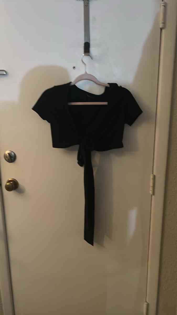 SHEIN Black Tie Front Crop Top Bolero Size S - Atlanta, Georgia - FleaMarketBay