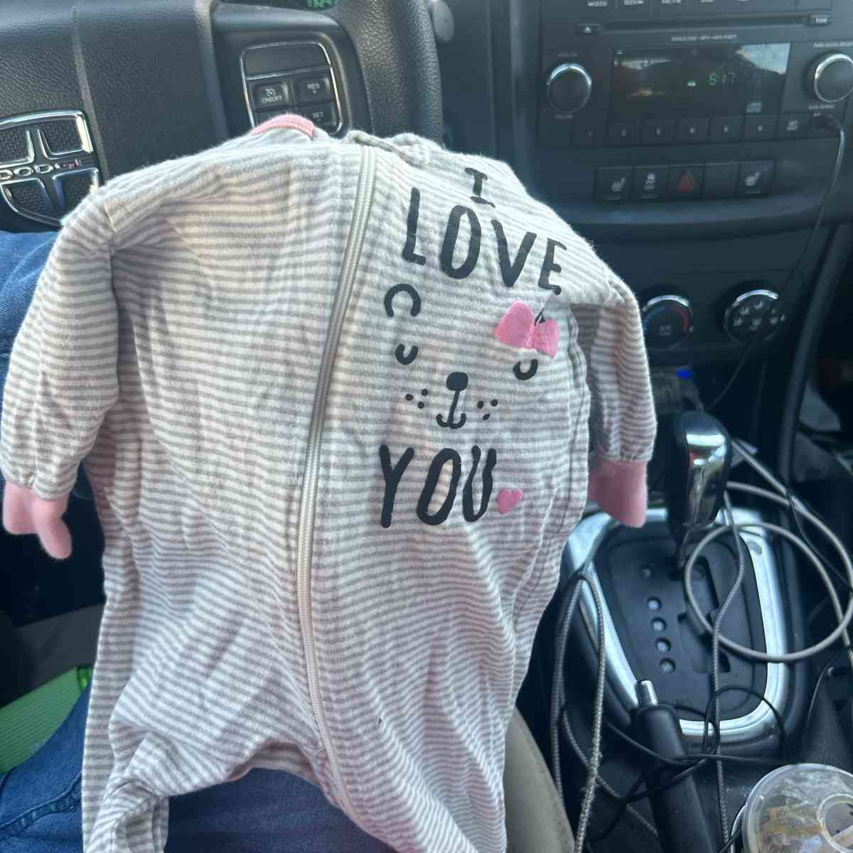 baby clothes - Adams, Wisconsin - FleaMarketBay