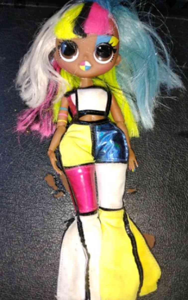 LOL Surprise OMG Doll  Rainbow Hair Fashion Queen - Springfield, Illinois - FleaMarketBay