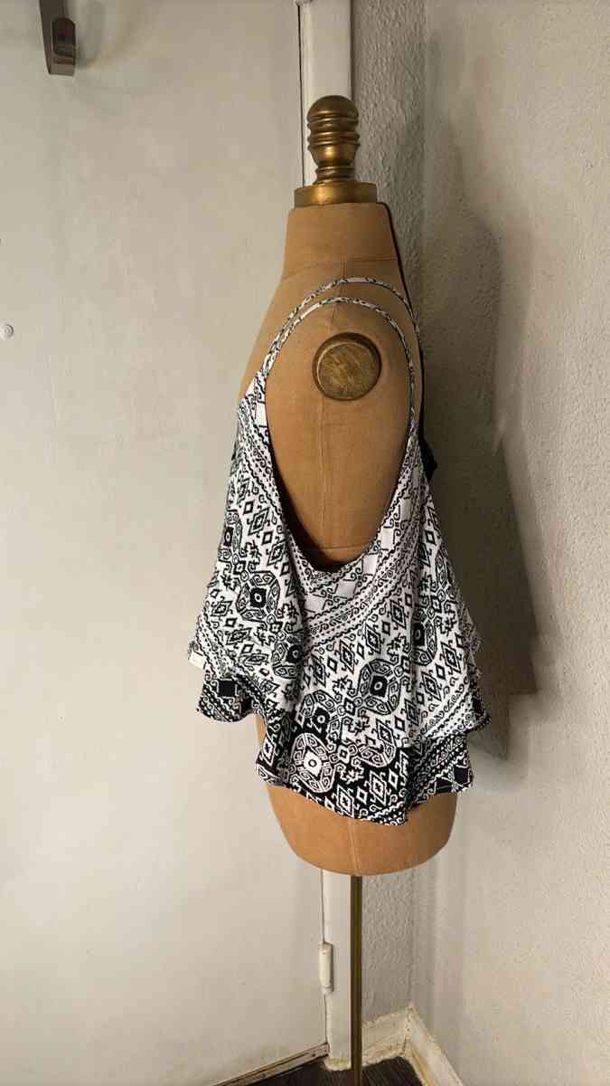 LATISTE Sun Dial Crop Top Tank M Party Festival Boho - Atlanta, Georgia - FleaMarketBay