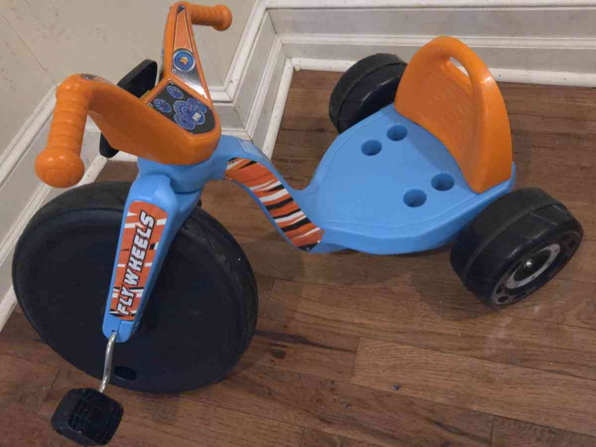 Blast from the Past Original Fly Wheels Big Wheel  90s Kids - Philadelphia, Pennsylvania