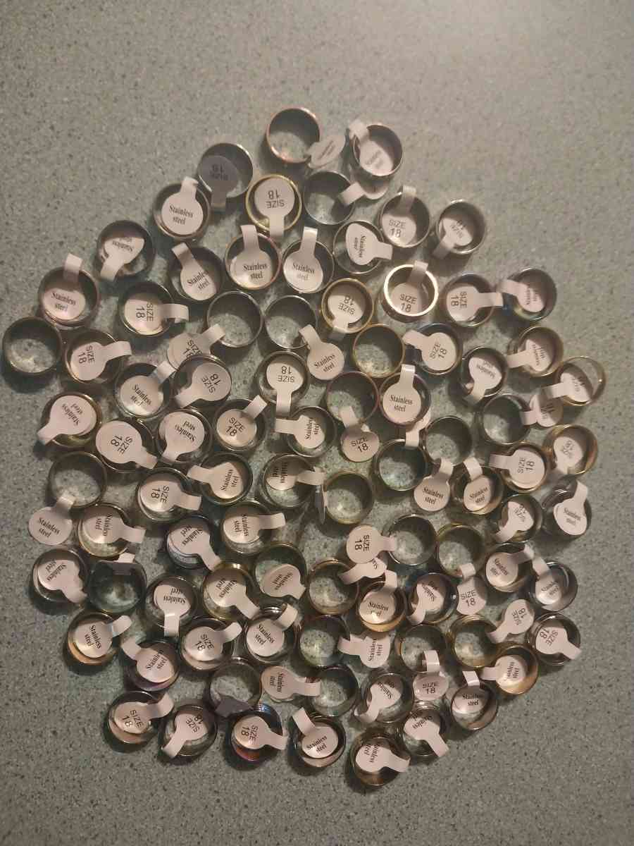 286 pc jewelry wholesale - Moscow, Pennsylvania - FleaMarketBay