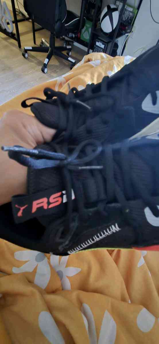 Puma sneakers - Orlando, Florida - FleaMarketBay