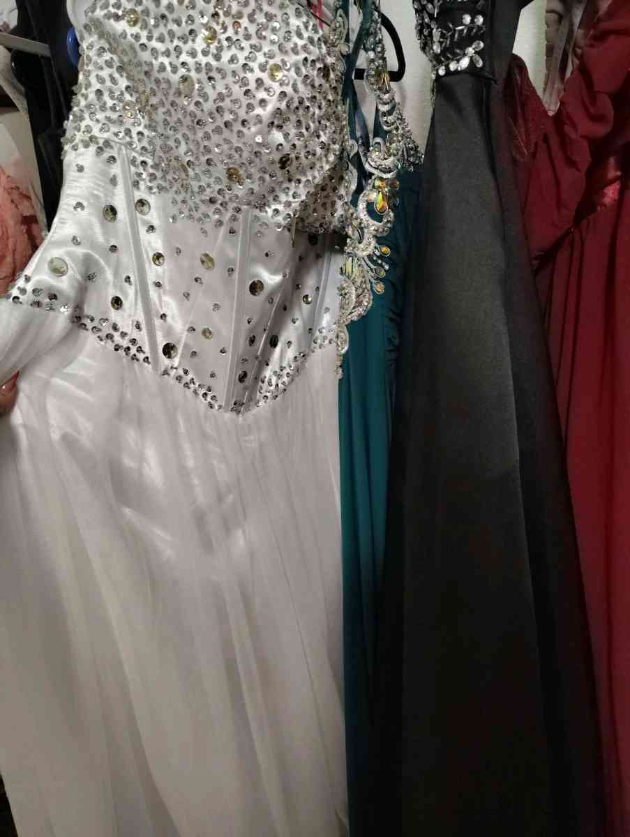 womens evening formal dresses - Kissimmee, Florida - FleaMarketBay