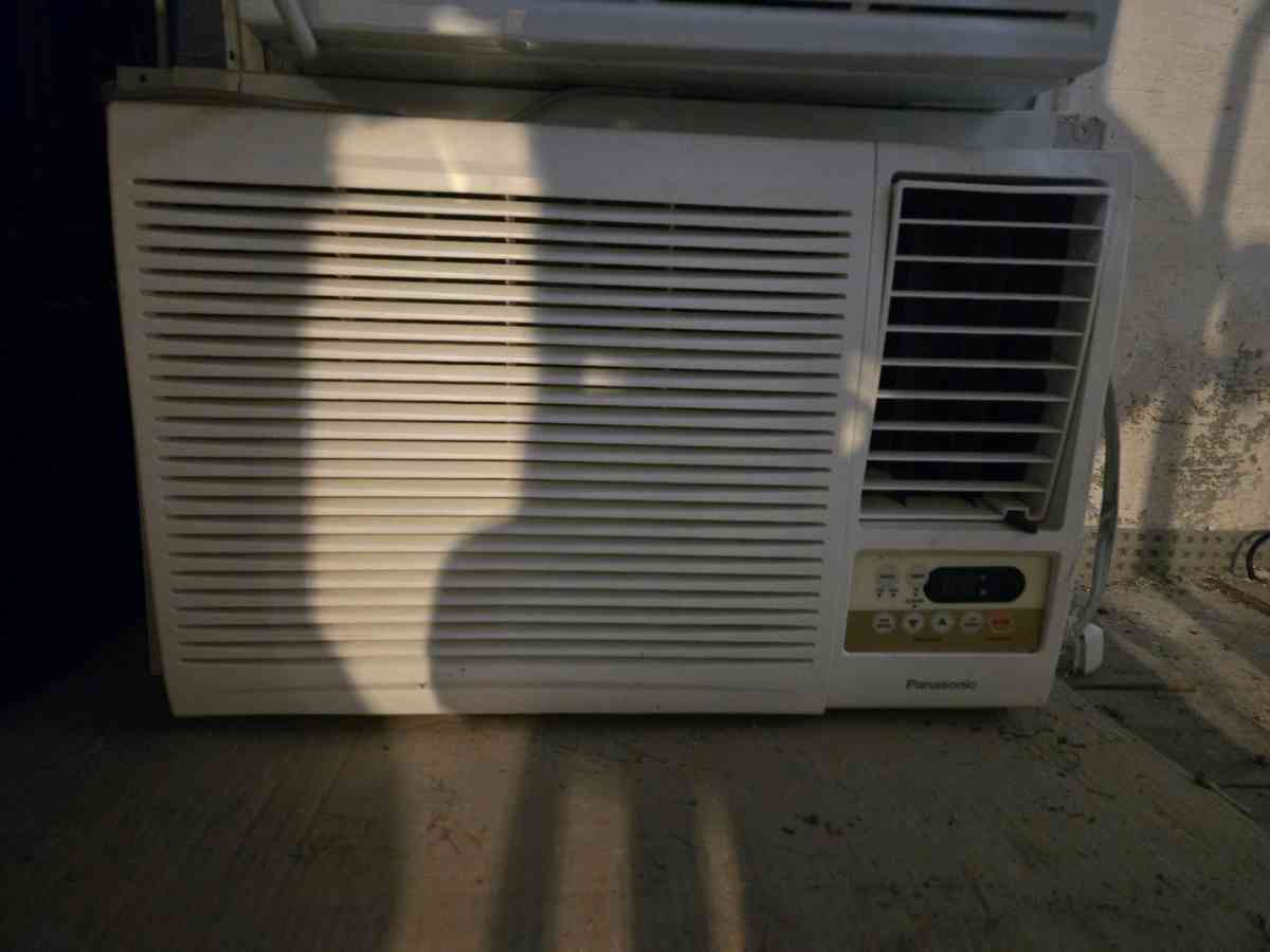 3 Ac units  one 4000 BTU one 5000 BTU one 15000 BTU - Milford, Massachusetts - FleaMarketBay