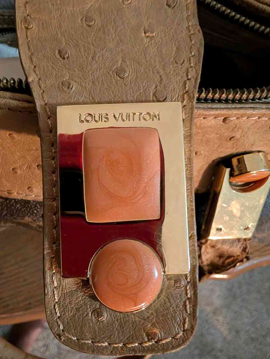 Elegant Tan and Brown Designer Handbag - Baltimore, Ohio - FleaMarketBay