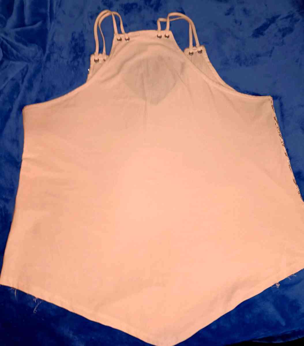 Pink tank top - Alpine, Arizona - FleaMarketBay
