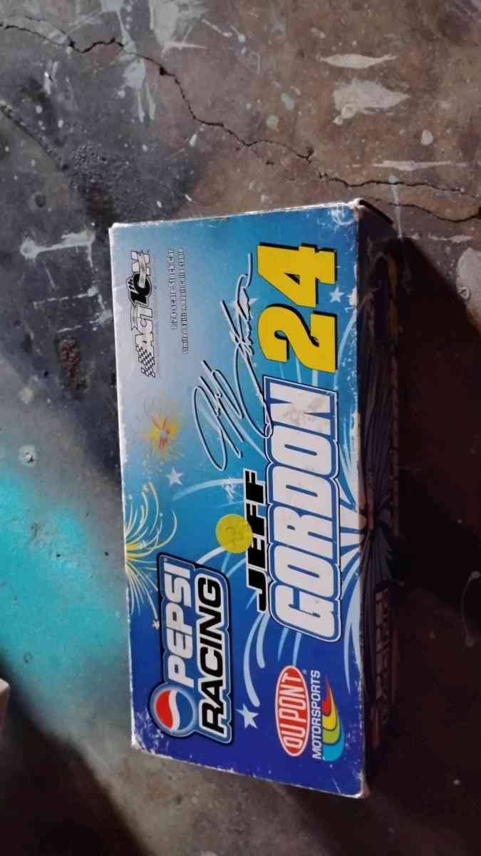 die cast cars still in the boxes collectors editJeff Gordon - Dike, Texas - FleaMarketBay