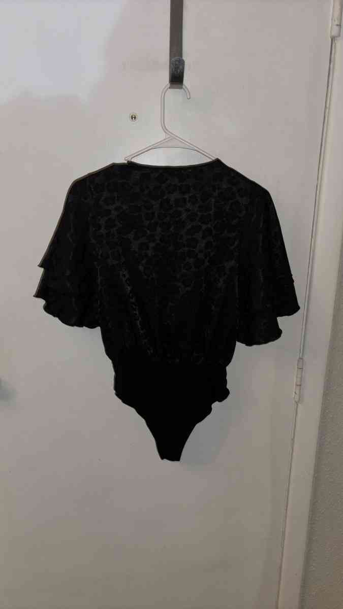 Altard States Black Tie Front Cheetah Print Flutter Sleeve B - Atlanta, Georgia - FleaMarketBay