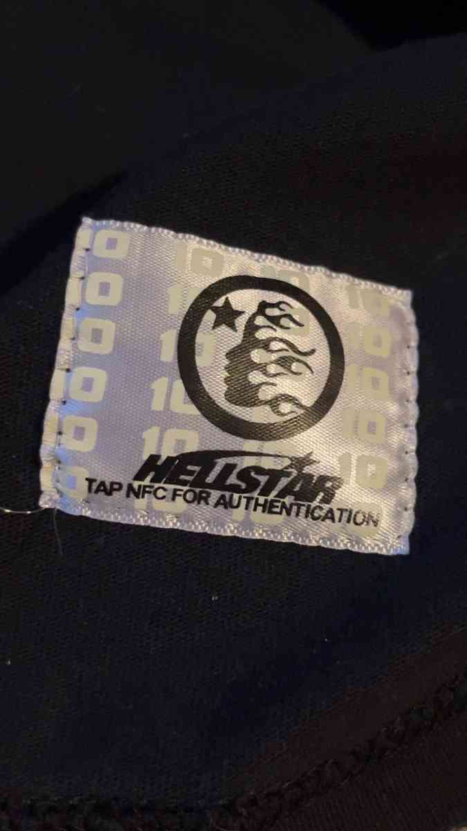 Hell star glow in the dark size mens medium - Nashua, New Hampshire - FleaMarketBay