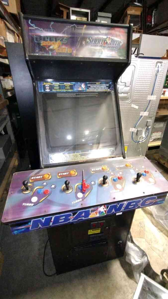 NBA Showtime  NFL Blitz 2000 Arcade Cabinet - Decatur, Alabama - FleaMarketBay