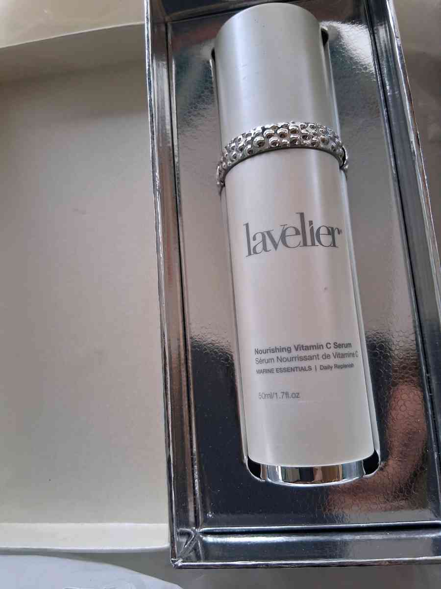 lavelier vitamin c serum one point seven Oz biggest bottle - Moriarty, New Mexico