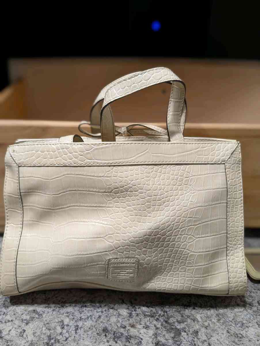 Cream Structured Leather Tote with Double Handles - Baltimore, Ohio - FleaMarketBay