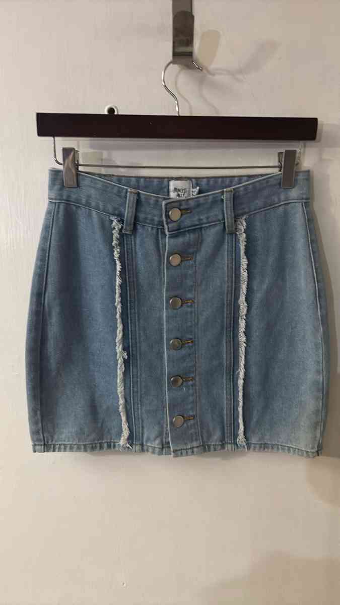 Princess Polly Mariya Fray Denim Mini Skirt Size 2 Blue Conc - Atlanta, Georgia