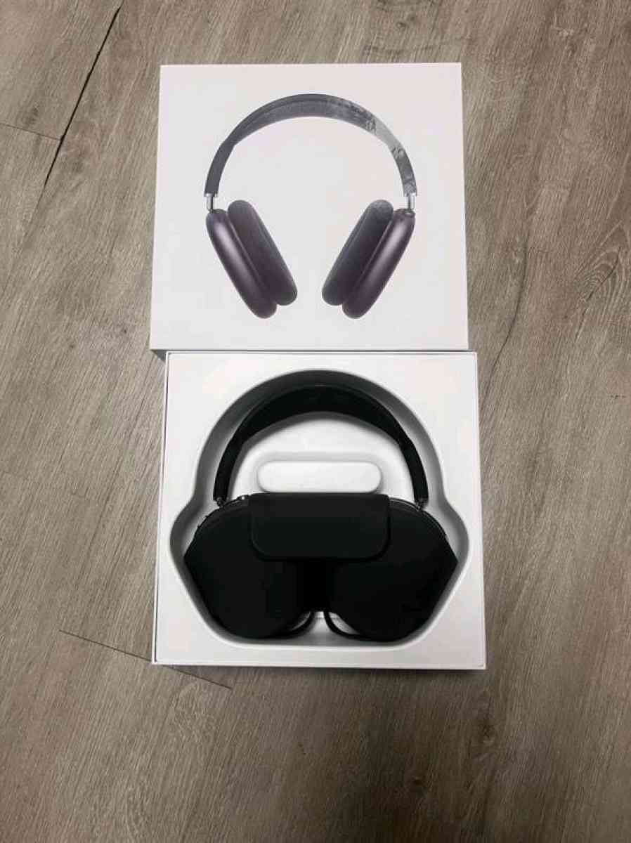 Apple Airpod max Black - Wilmington, Delaware - FleaMarketBay
