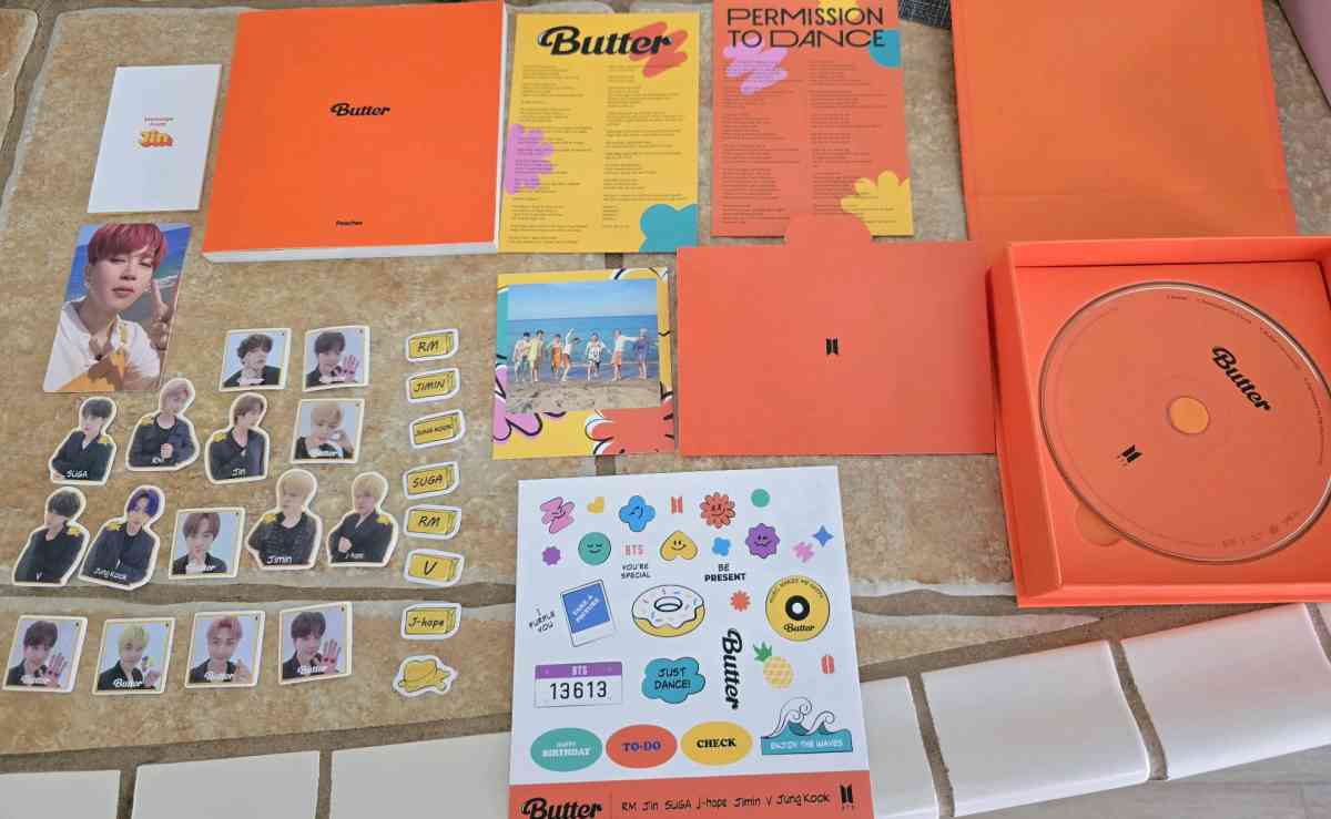 authentic bts merch - Visalia, California - FleaMarketBay