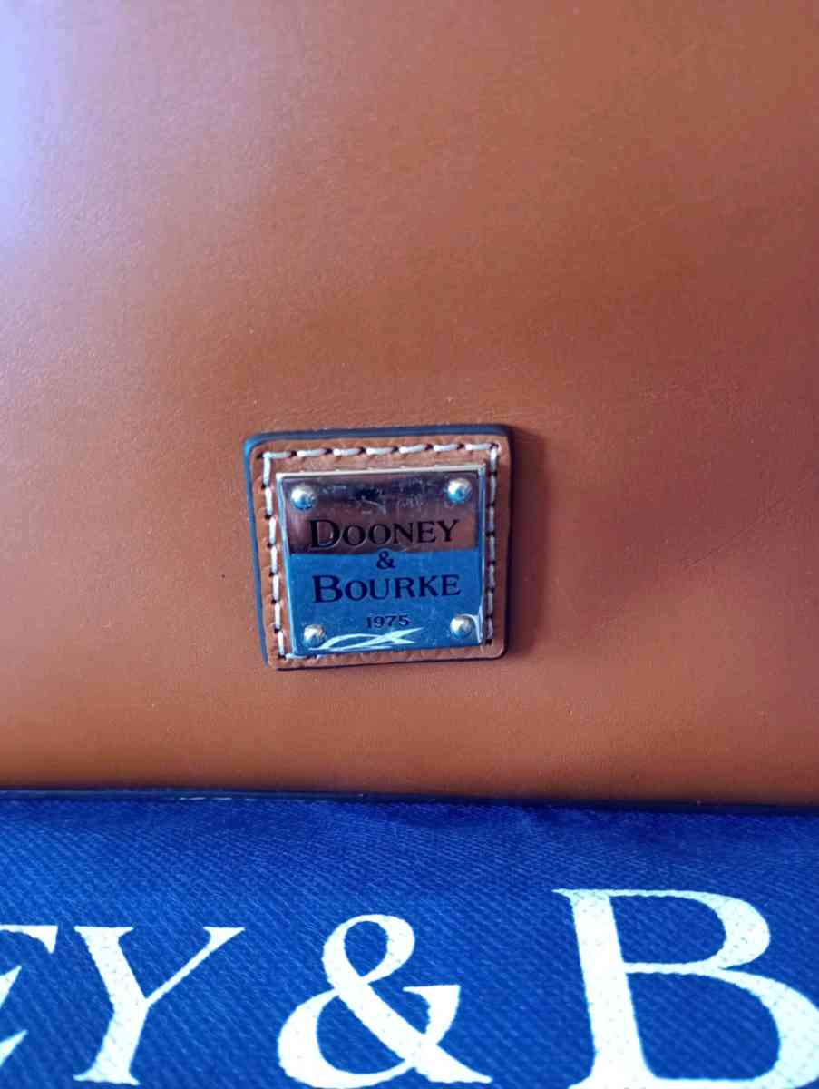 Dooney  Bourke Brown Beacon Tote Bag Shoulder Bag - Frostproof, Florida - FleaMarketBay