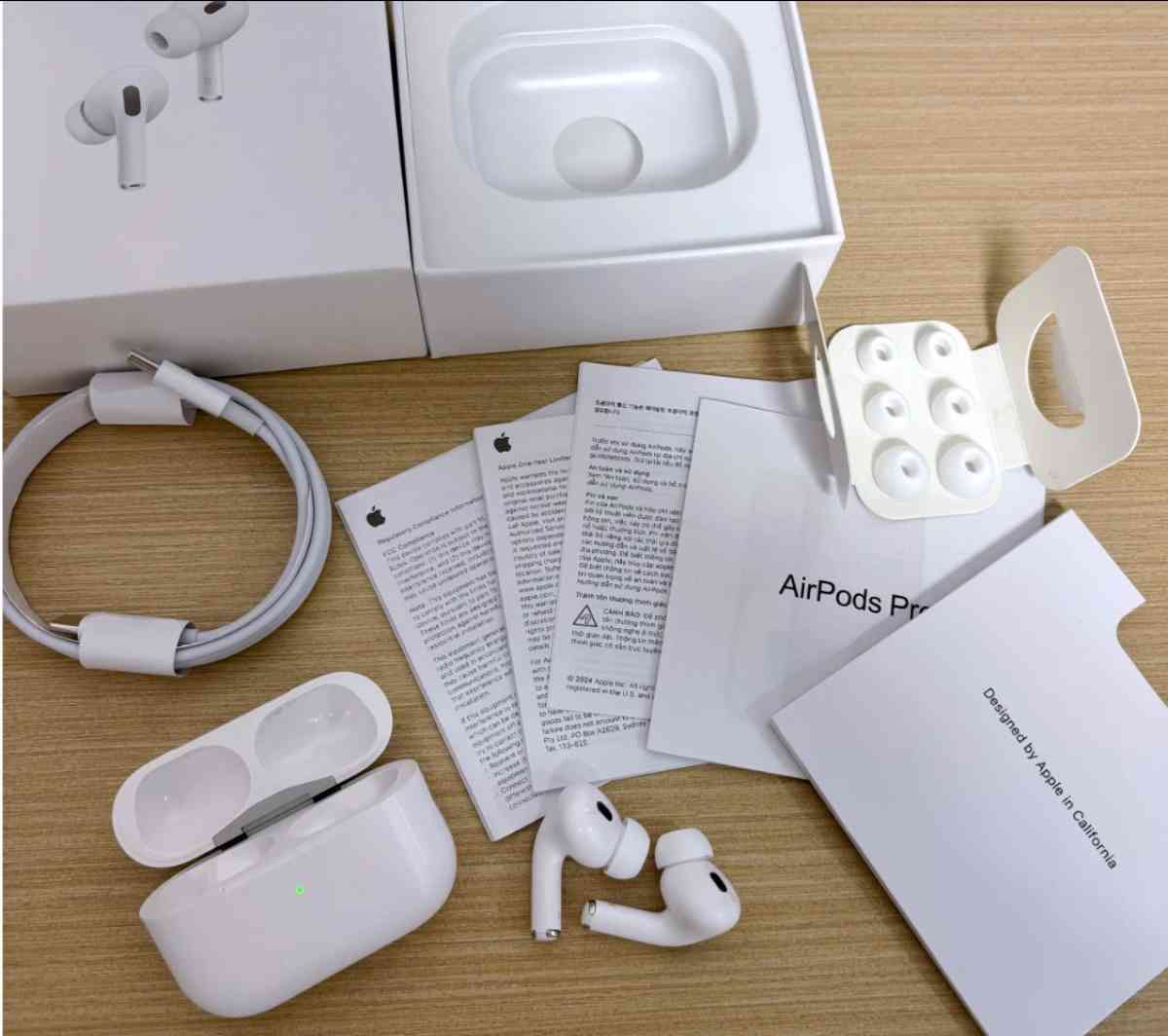 AirPods Pro  2nd Generation like new - Mableton, Georgia