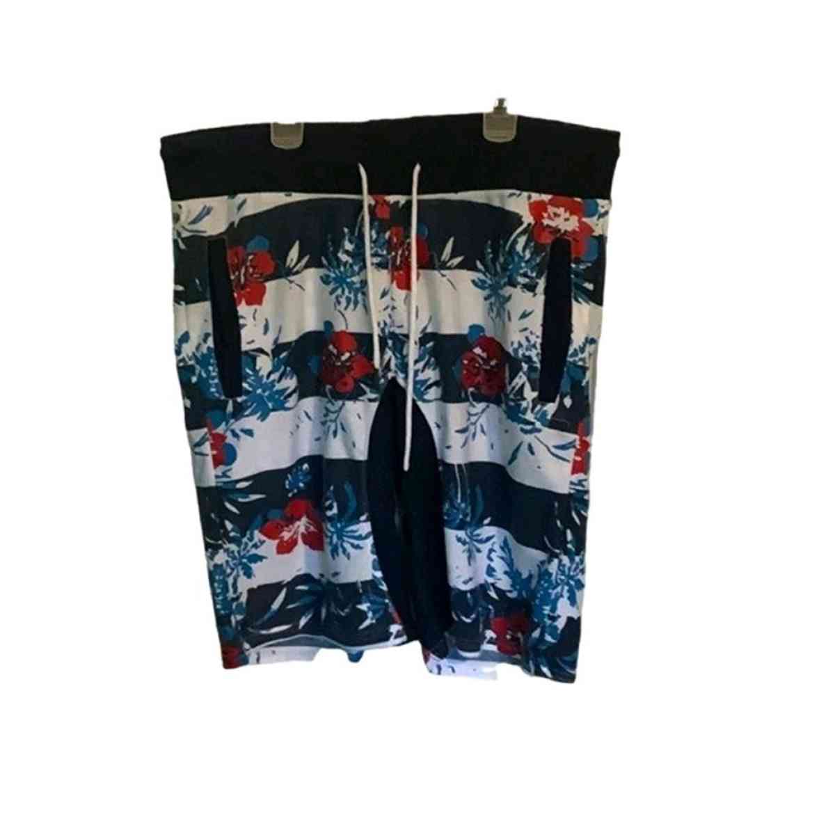 RETRO DISTRIKT Mens Athletic Shorts XL size  Good Condition - Alicia, Arkansas