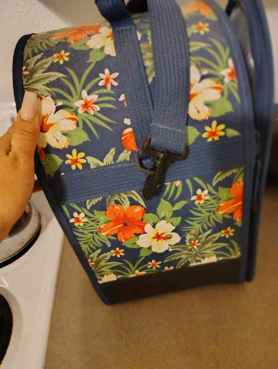 Bird carrier - Kissimmee, Florida - FleaMarketBay