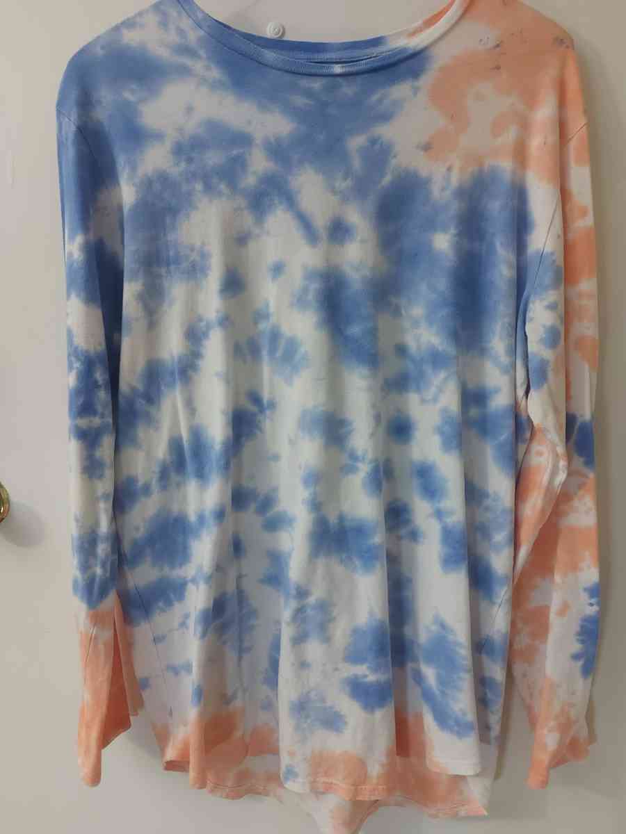 PacSun Scallop Fit Tie Dye Hoodie Size L Beach Casual Surfin - Atlanta, Georgia - FleaMarketBay