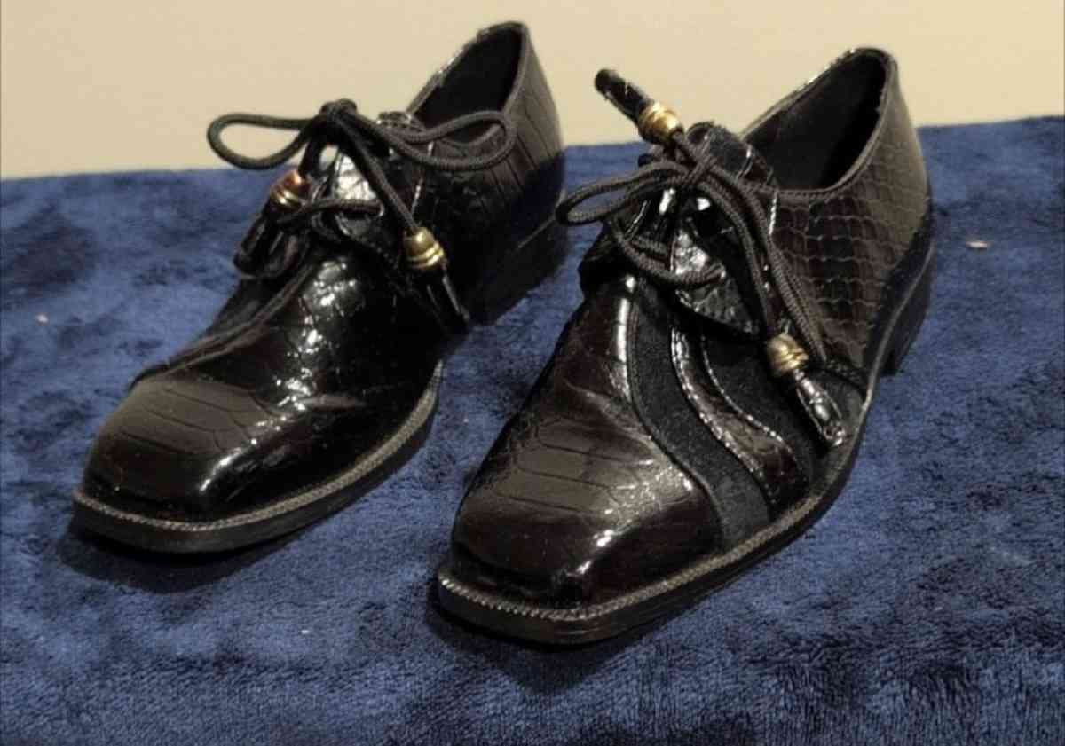Glossy Black LaceUp Shoes with Beaded Laces size 13 - Baltimore, Ohio - FleaMarketBay