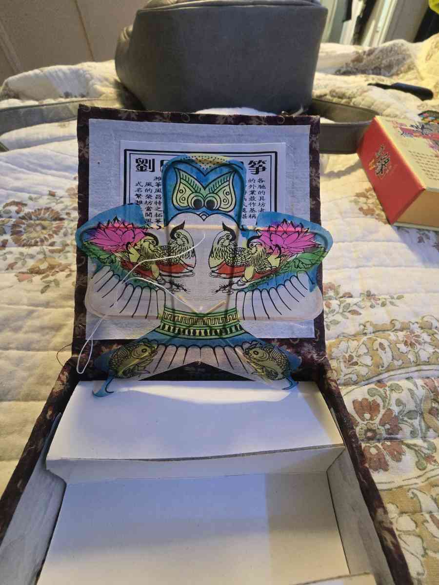 vintage weifang minature kite in display box - Bryan, Texas - FleaMarketBay