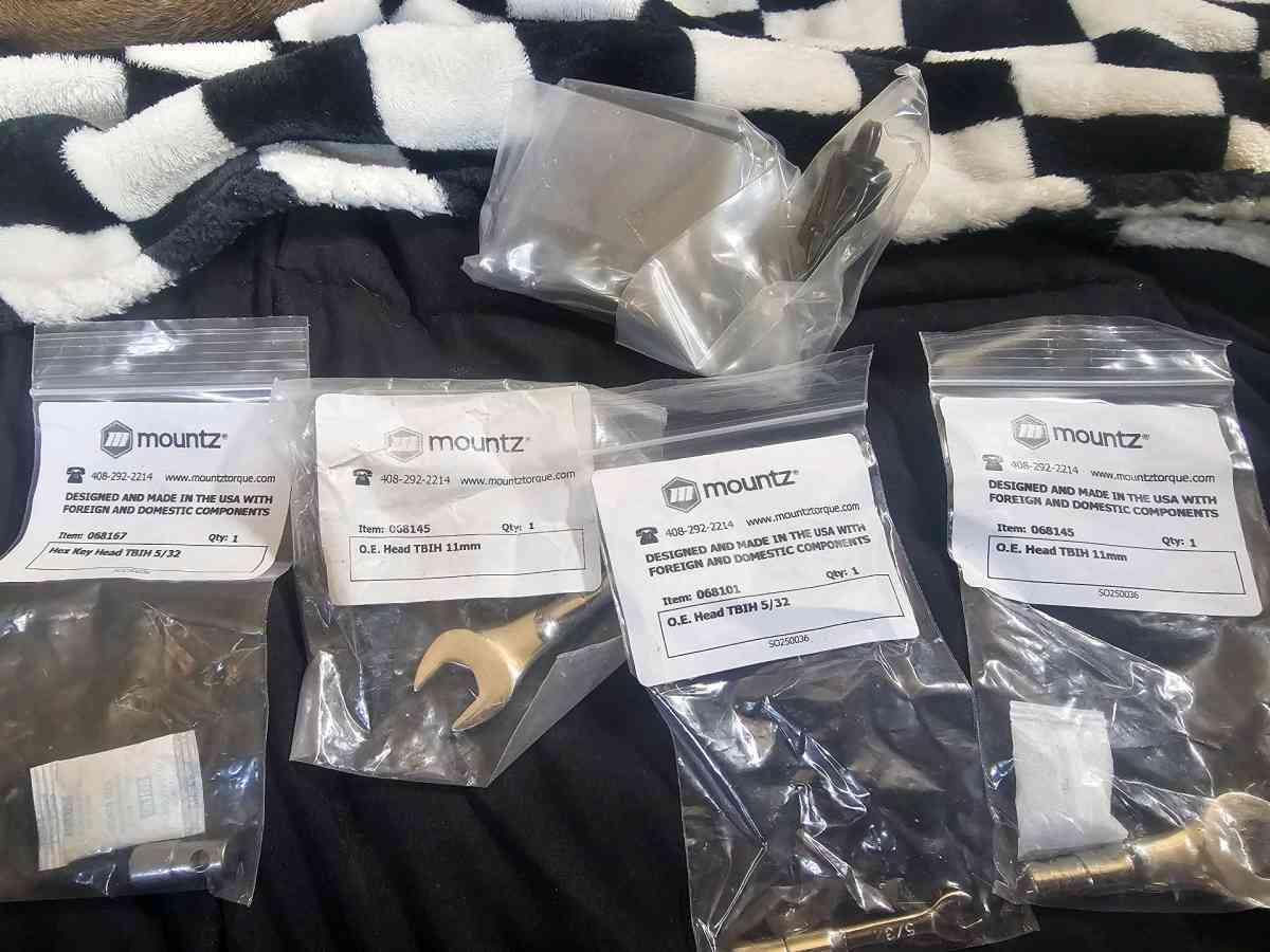 Mountz Calibrating torque wrench AWS TORQUE DISPLAY - Fairfield, California - FleaMarketBay