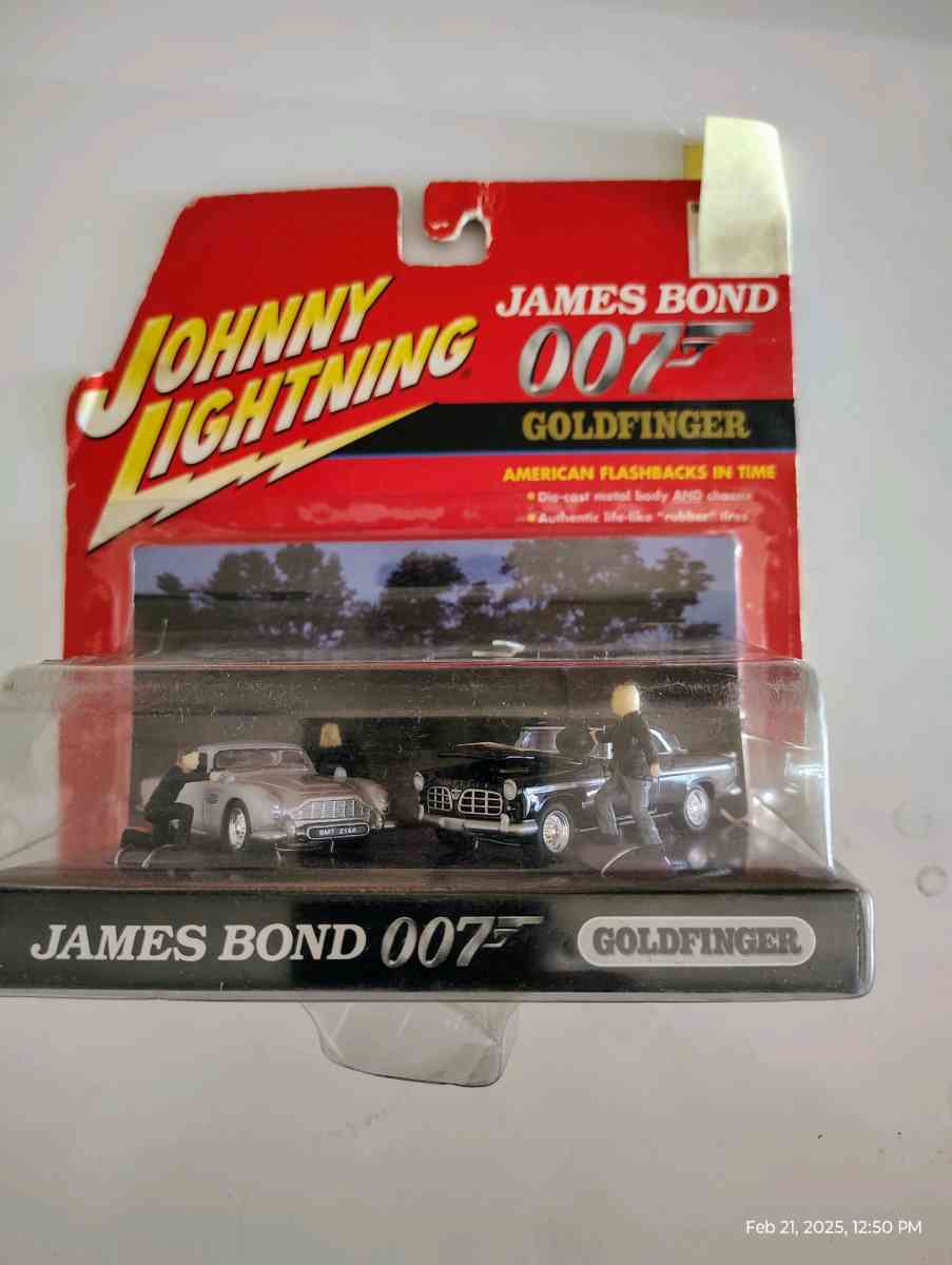 Johnny lightning collection James Bond and starsky and hutch - Kingman, Arizona - FleaMarketBay