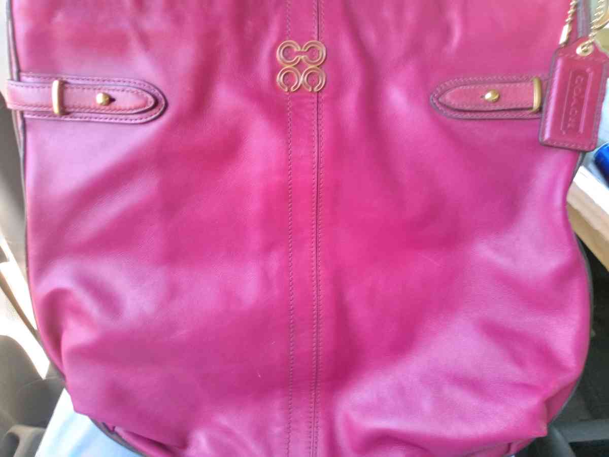 LIKE NEW COACH HANDBAG - North Hollywood, California