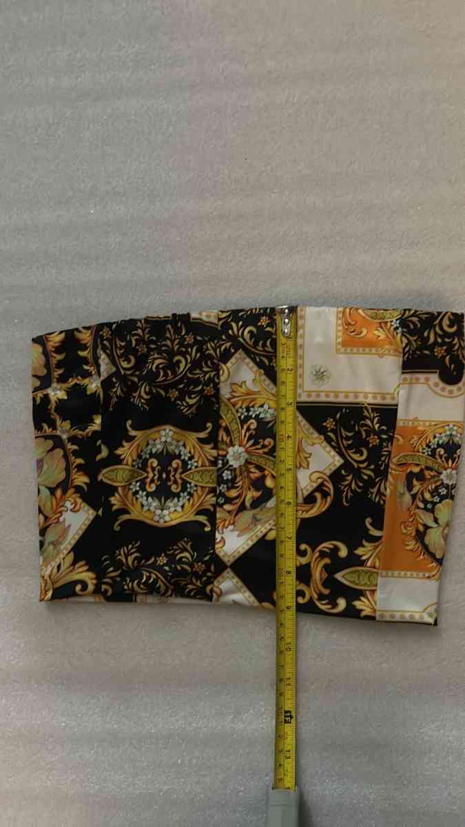 PLT PrettyLittleThing Black Chain Print Bandeau Crop Top Siz - Atlanta, Georgia - FleaMarketBay