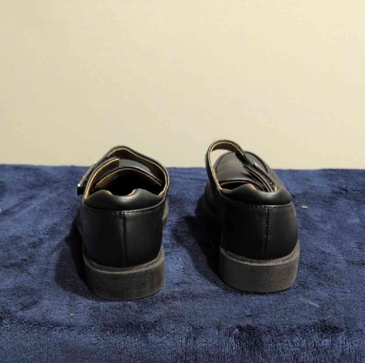 Boyss Black Leather Shoes size 9 - Baltimore, Ohio - FleaMarketBay