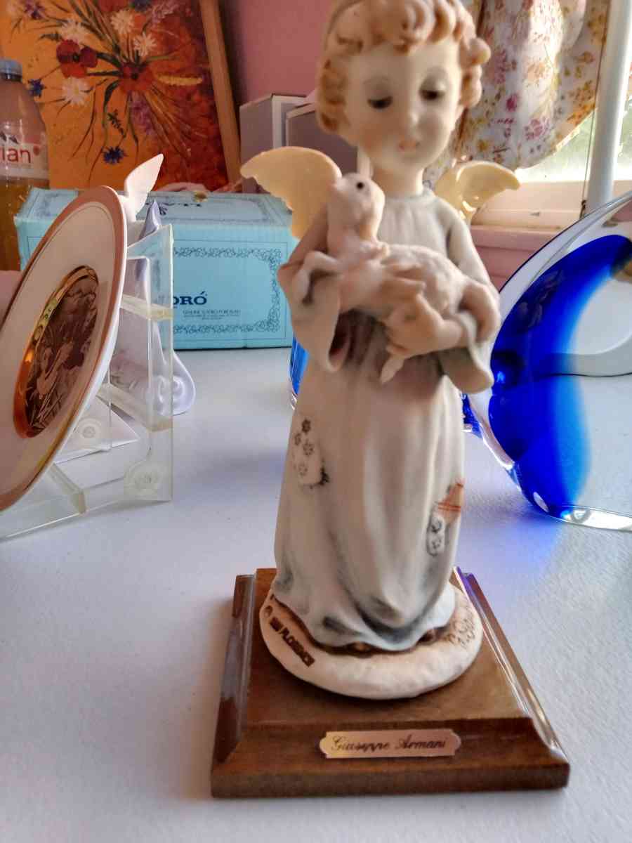 ORIGINAL GIUSSEPE ARMANI FIGURINE 1984 FLORENCE SCULPTURE - North Hollywood, California