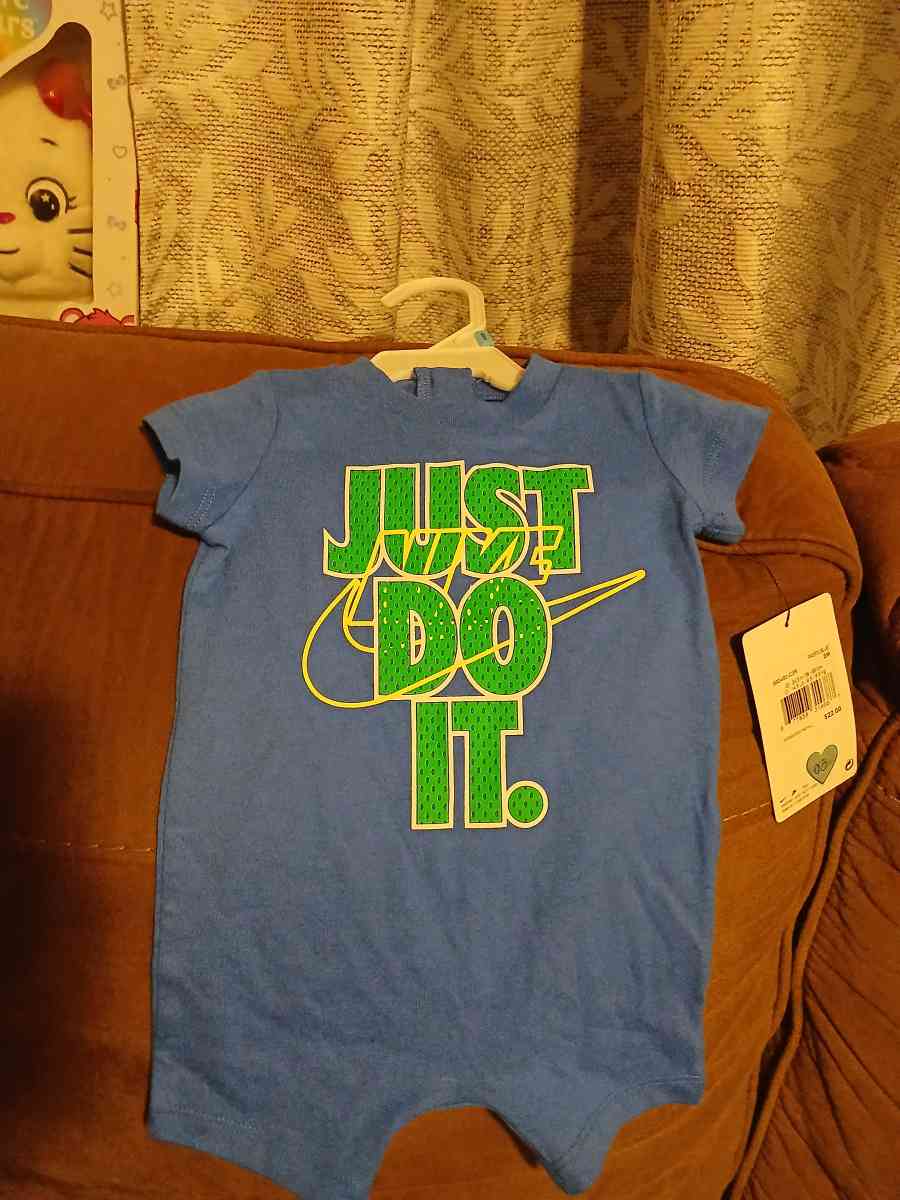 Brand New Infant Nike One Piece Outfit - Saint Paul, Minnesota