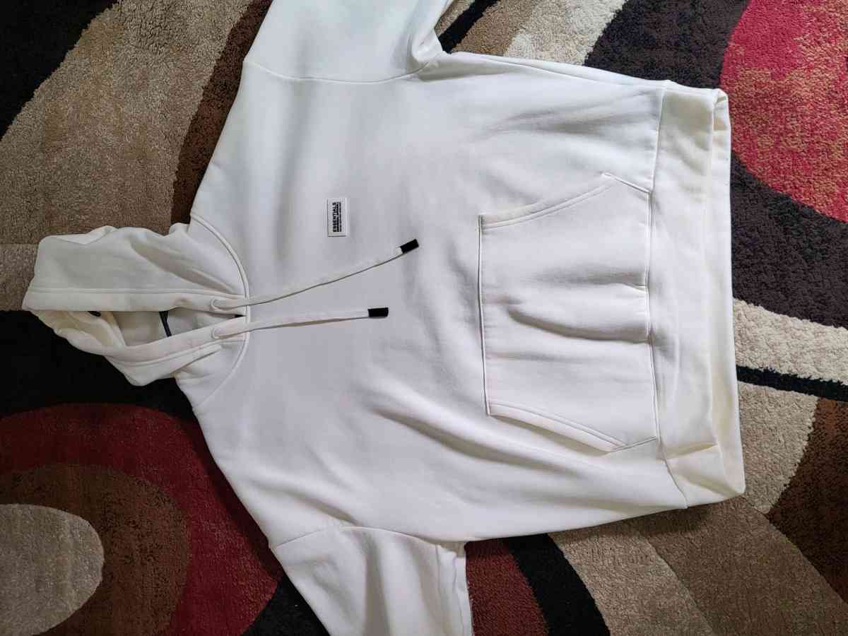 Essential hoodie - Everett, Washington - FleaMarketBay
