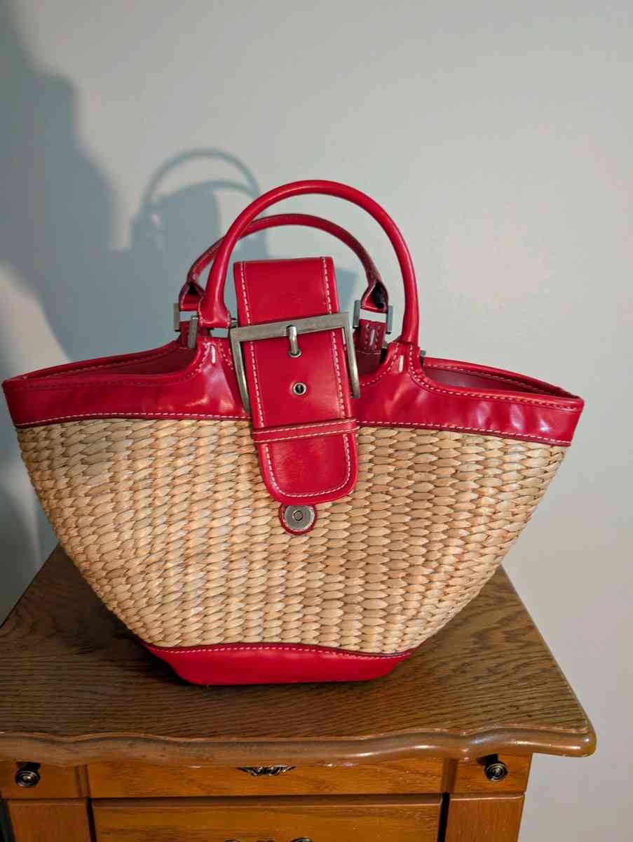 Red and Tan Woven Womens Bag - Baltimore, Ohio