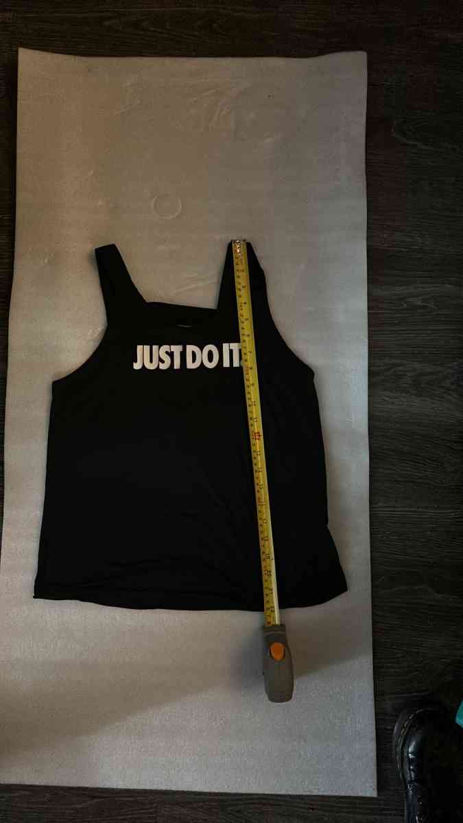 Nike Womens DriFit Breathe Elastika Tank BQ5802010 BlackWhit - Atlanta, Georgia - FleaMarketBay