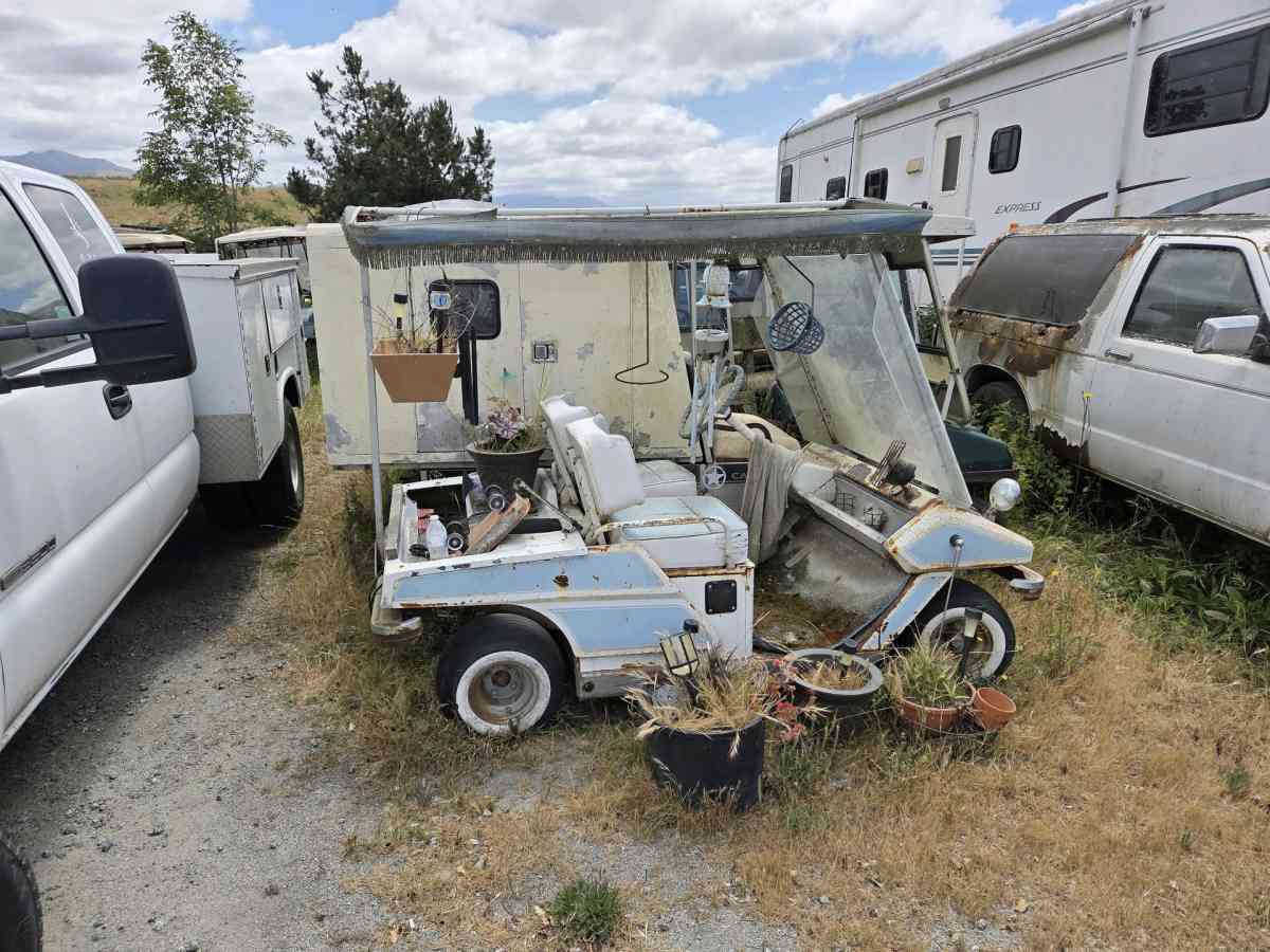 golfcarts s10 Chevy blazer motor and granny and many others - Salinas, California - FleaMarketBay