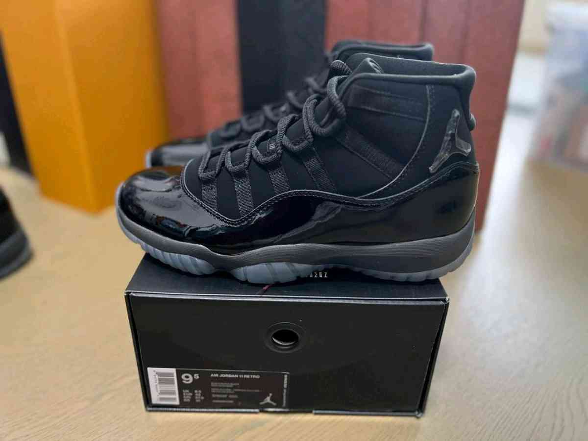 jordans 11 prom nights - Fremont, California - FleaMarketBay